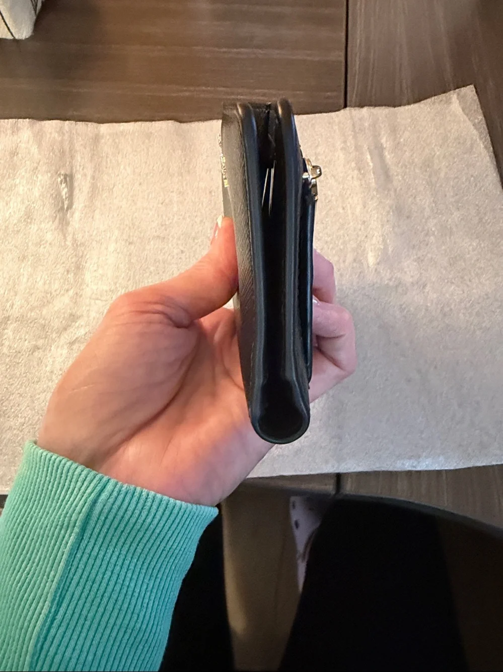 kate spade Black Leather Slim Wallet with Gold Logo. Excellent condition